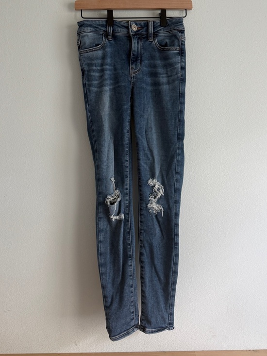 American Eagle Outfitters Denim - American Eagle Outfitters Distressed Dark Blue Skinny Jeans